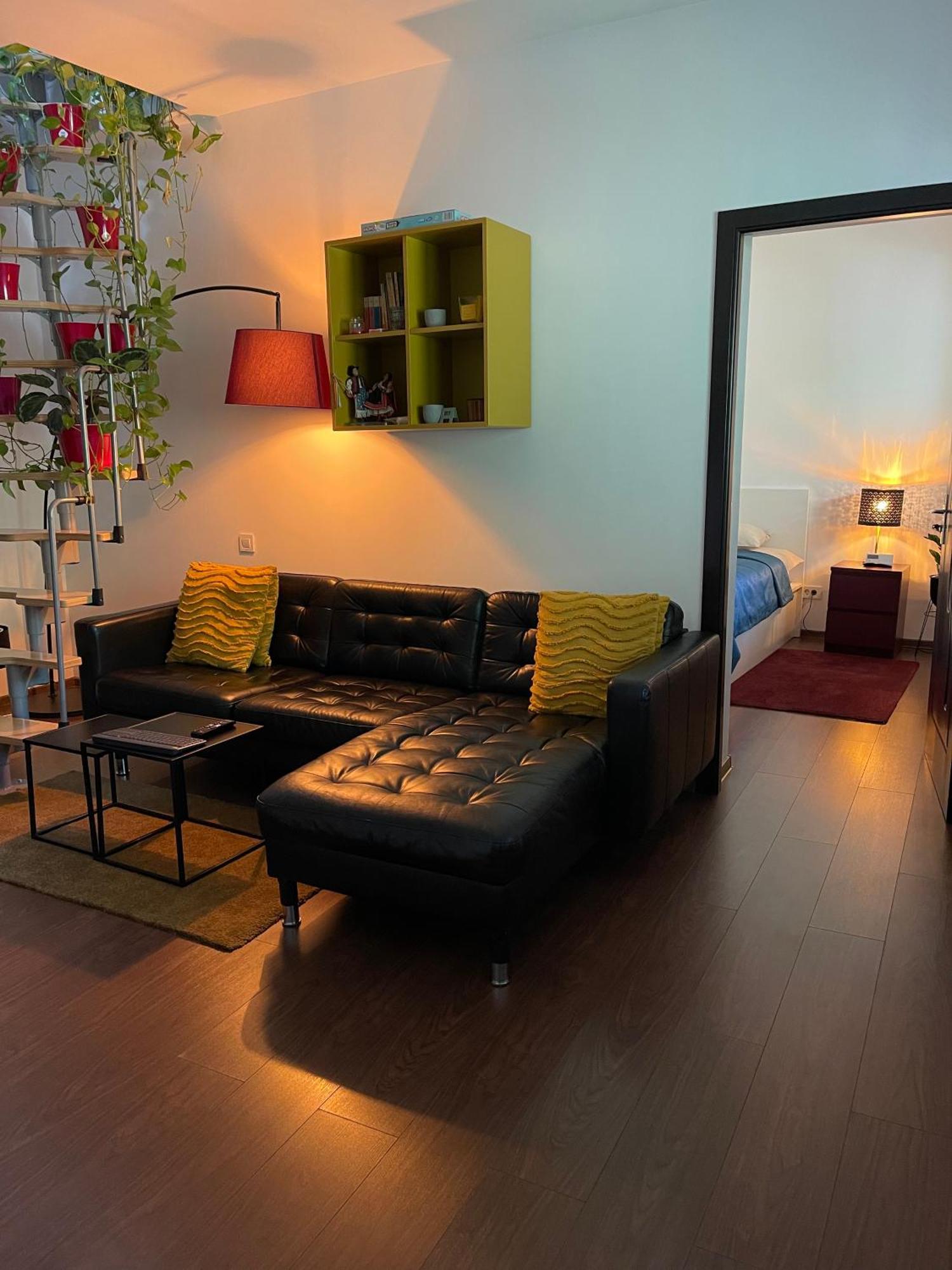 City Garden Apartments Bucarest Esterno foto