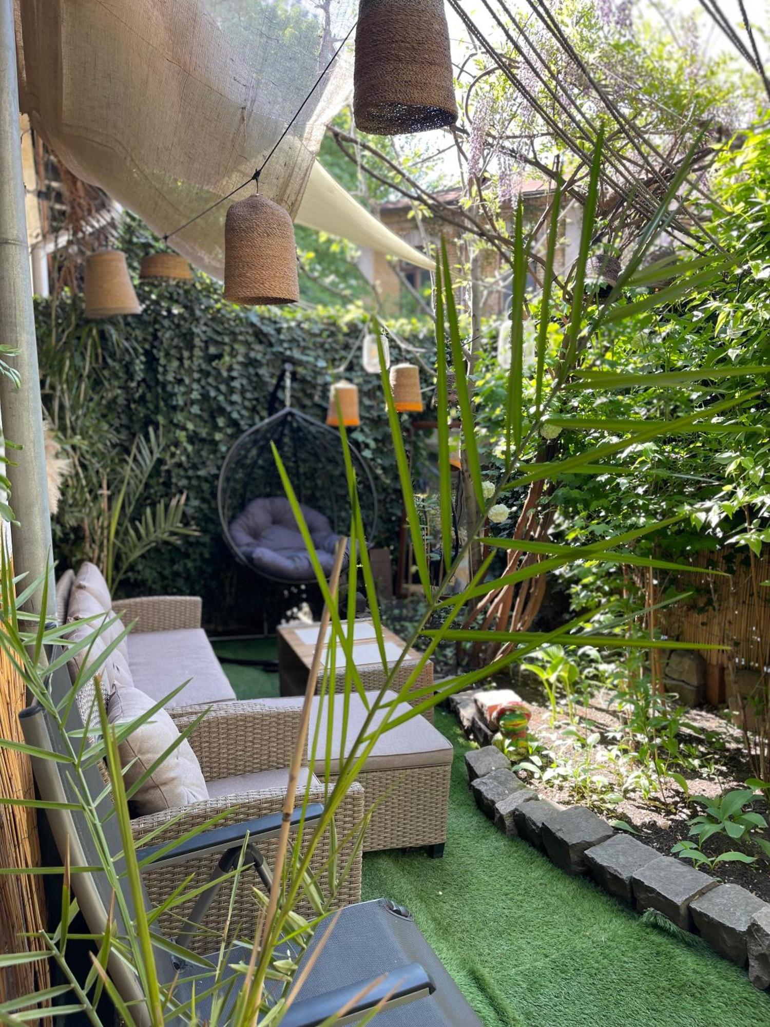 City Garden Apartments Bucarest Esterno foto